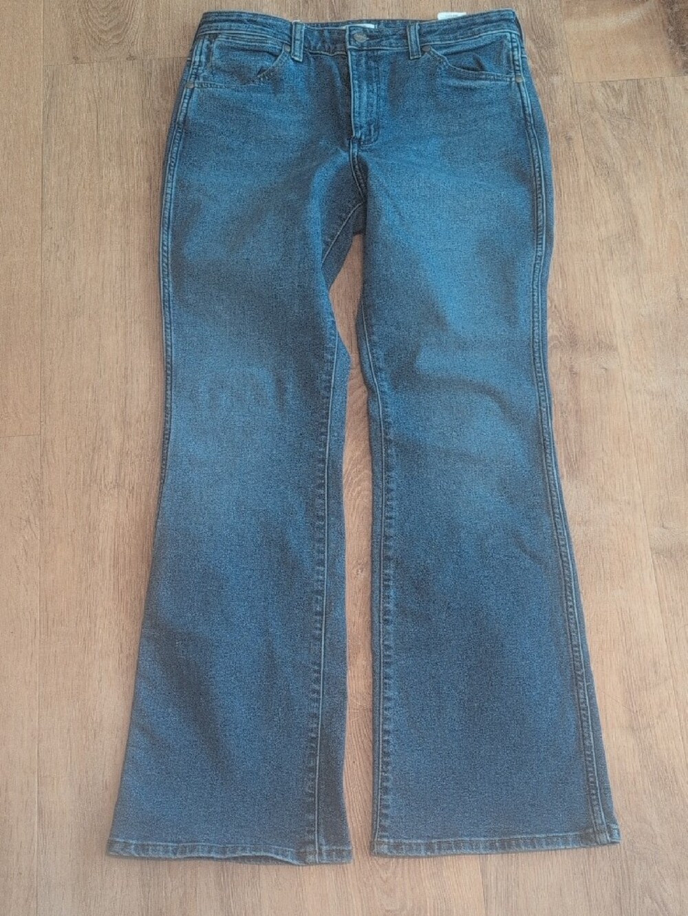Wrangler Women's Westward High Rise Bootcut Jeans - Picture 5 of 8